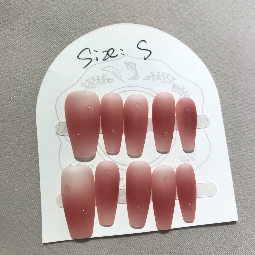 Handmade press-on nails - Picture 2 of 5
